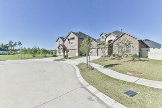 17218 Olive Blossom Ct in Shenandoah, TX - Building Photo - Building Photo