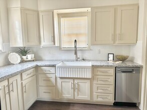 2202 28th St in Lubbock, TX - Building Photo - Building Photo