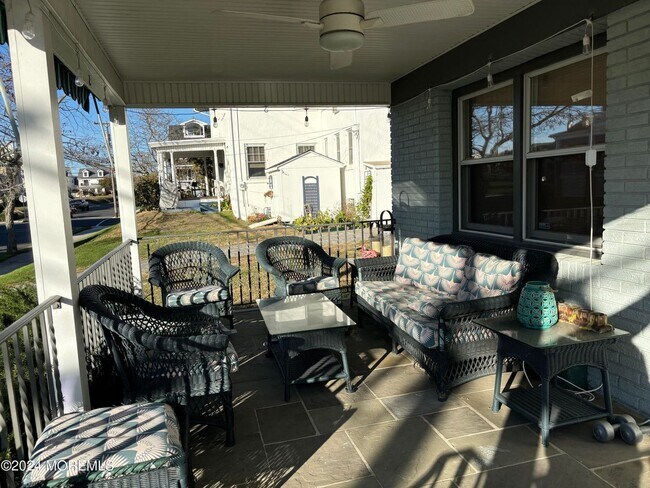 206 Beach Ave in Bradley Beach, NJ - Building Photo - Building Photo