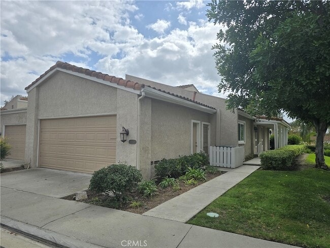 12670 Oxford Dr in La Mirada, CA - Foto de edificio - Building Photo