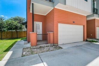 1523 Hickory St in Houston, TX - Building Photo - Building Photo
