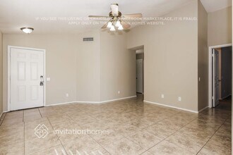 10460 W Reade Ave in Glendale, AZ - Building Photo - Building Photo