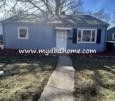 4730 Bowser Ave in Fort Wayne, IN - Building Photo