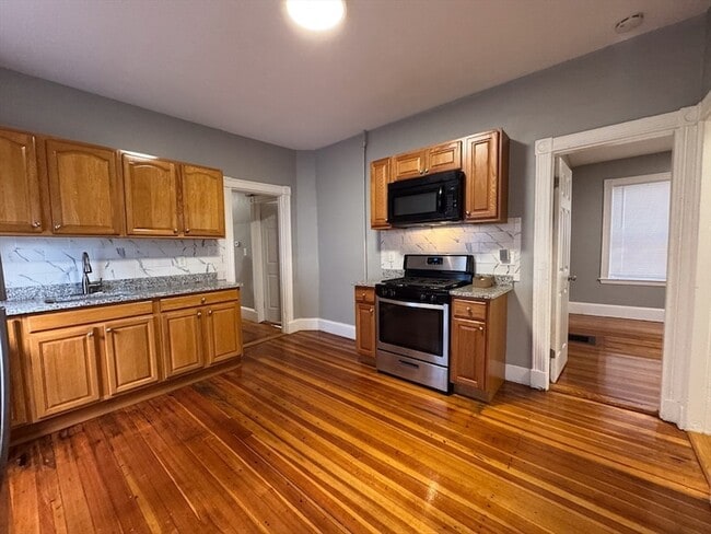 12 Dalrymple St in Boston, MA - Building Photo - Building Photo