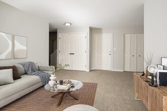 Iron Ridge and Stonegate Apartments in Elkton, MD - Foto de edificio - Building Photo