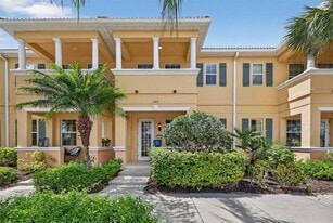 3736 82nd Ave Cir E in Sarasota, FL - Building Photo