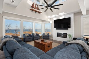 1010 Cruz Bay Ln in Corolla, NC - Building Photo