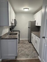 210 Bergenline Ave in Union City, NJ - Foto de edificio - Building Photo