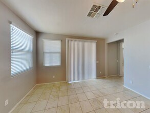 41038 W Portis Dr in Maricopa, AZ - Foto de edificio - Building Photo