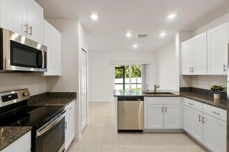 36403 Well Hill Wy in Zephyrhills, FL - Building Photo - Building Photo