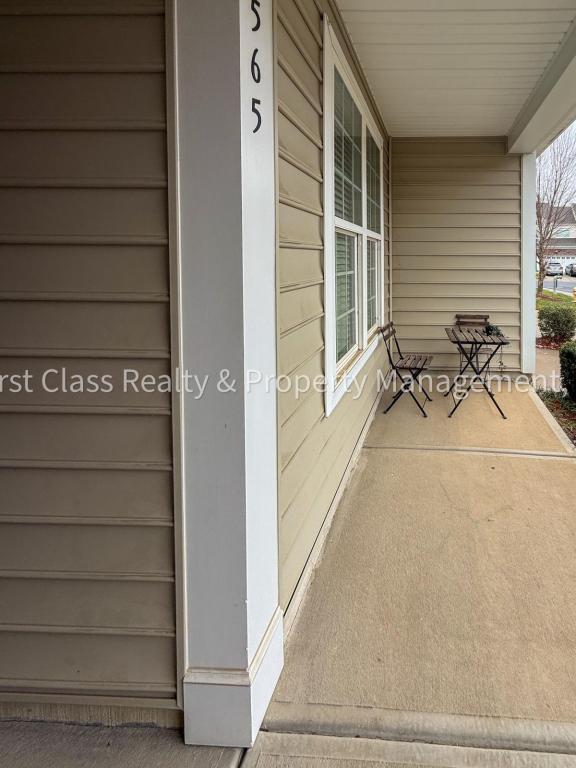 565 Park View Drive in Belmont, NC - Building Photo - Building Photo