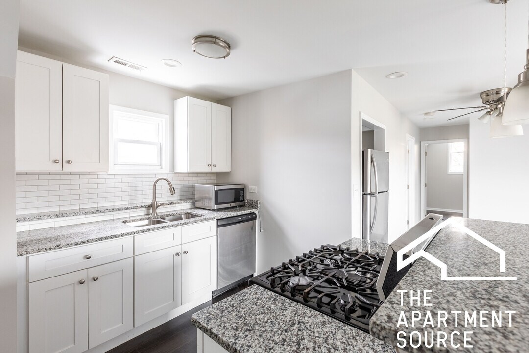 2652 W 23rd Pl in Chicago, IL - Building Photo