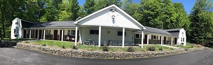 106 3rd St in Gouldsboro, PA - Building Photo - Building Photo