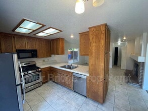 4305 Hartlepool Way in Antelope, CA - Building Photo - Building Photo
