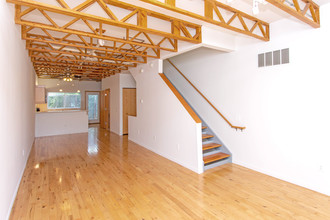 Amber Oak Townhomes in Royal Oak, MI - Foto de edificio - Interior Photo