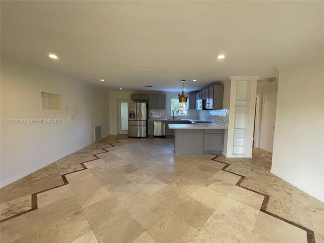 property at 1107 NE 8th St