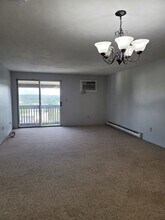 11 Gibbs St in Worcester, MA - Building Photo - Building Photo