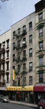 33-35 Catherine St in New York, NY - Building Photo - Building Photo