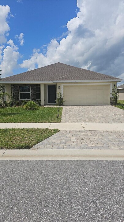 1884 Middlebury Drive in Palm Bay, FL - Building Photo