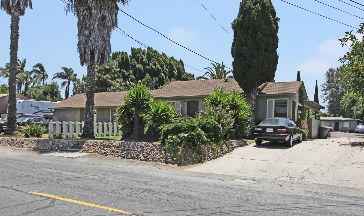 6945-6955 Hoffman Ave in La Mesa, CA - Building Photo