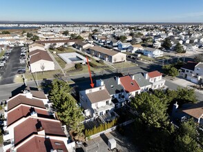 4818 Harbor Beach Blvd in Brigantine, NJ - Building Photo - Building Photo