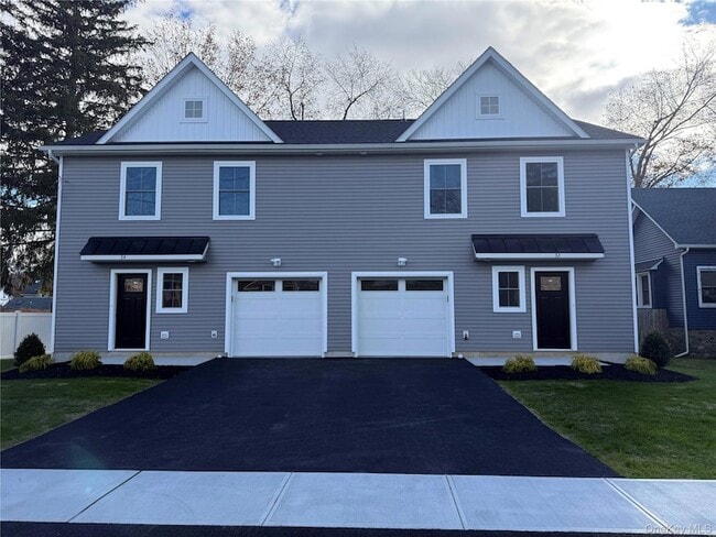 property at 32 Montgomery St