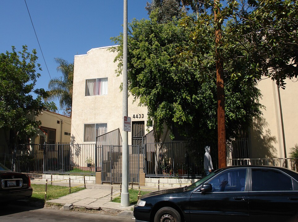 4433 E Lockwood Ave in Los Angeles, CA - Building Photo