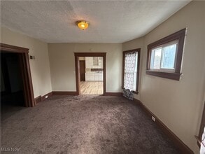 1355 Addison Rd in Cleveland, OH - Building Photo - Building Photo