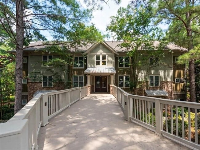 property at 1060 Tailwater