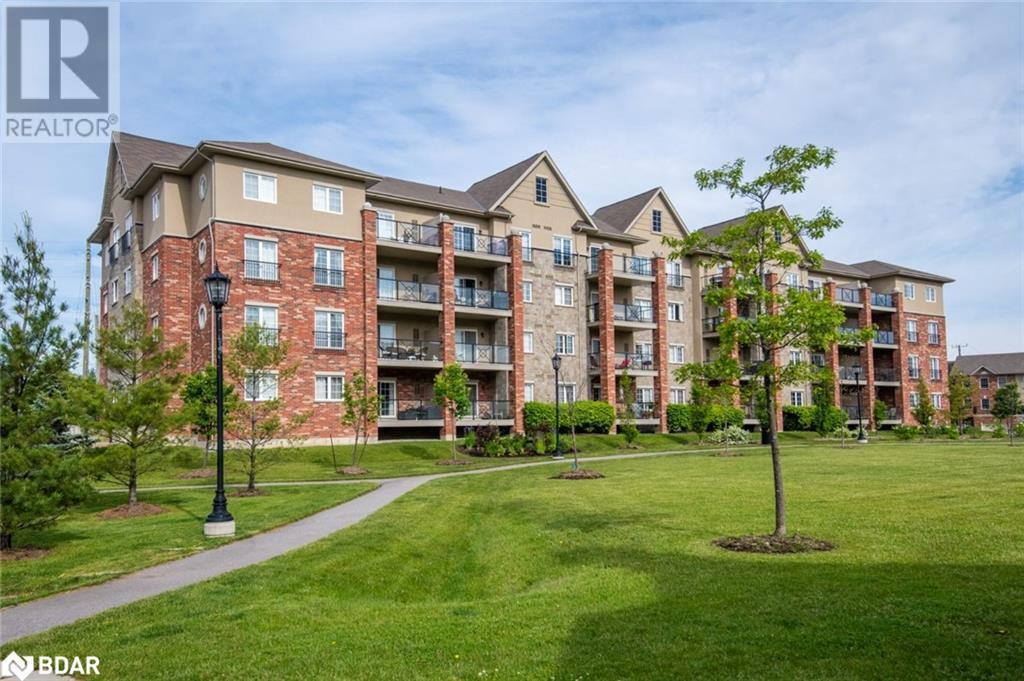 39 Ferndale Dr S in Barrie, ON - Building Photo