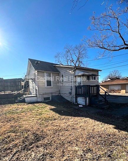 property at 809 Greenwood St