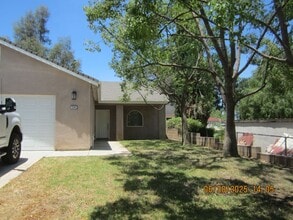 7241 Pontoosuc Ave in Riverside, CA - Building Photo - Building Photo