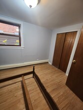 2861 S Farrell St, Unit Garden Apartment in Chicago, IL - Building Photo - Building Photo