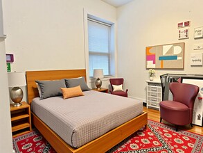 1942 Beacon St in Boston, MA - Building Photo - Building Photo
