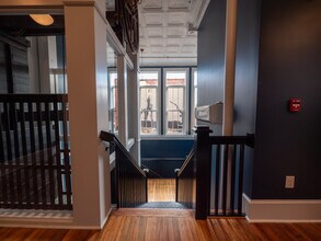 121 N Main St, Unit 201 in Salisbury, NC - Foto de edificio - Building Photo