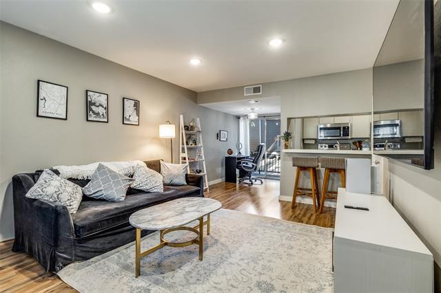 4020 Holland Ave in Dallas, TX - Building Photo - Building Photo