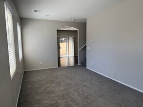5983 Secret Island Dr in Las Vegas, NV - Building Photo - Building Photo
