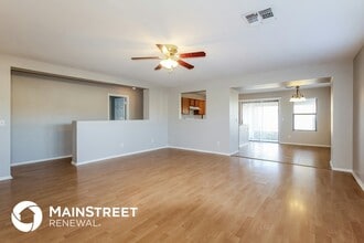 8014 W Eva St in Peoria, AZ - Foto de edificio - Building Photo