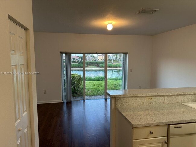 property at 1555 NE 33rd Rd