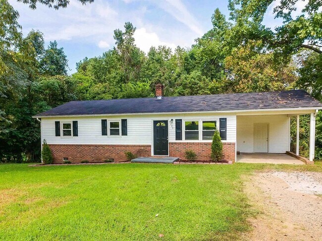 5135 Antioch Rd in Oxford, NC - Building Photo - Building Photo