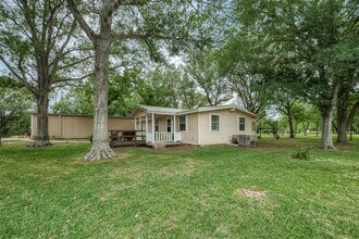 2520 Richmond St in Needville, TX - Building Photo - Building Photo