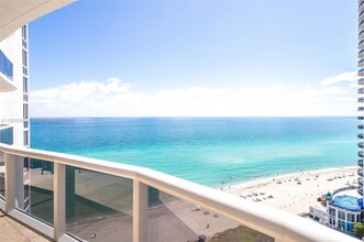 15901 Collins Ave in Sunny Isles Beach, FL - Building Photo - Building Photo