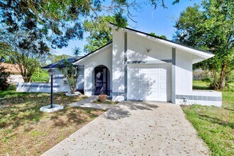 220 Rhapsody Ave in Lake Placid, FL - Building Photo - Building Photo