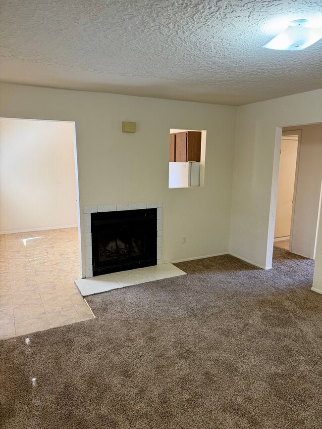 208 General Marshall St NE in Albuquerque, NM - Building Photo - Building Photo
