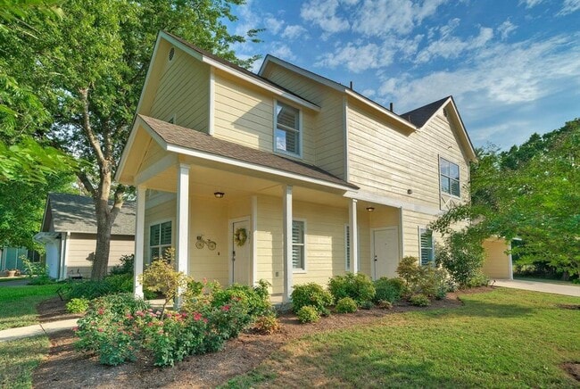 property at 301 Windridge Village Cove