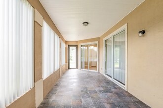 258 Perfect Dr in Daytona Beach, FL - Building Photo - Building Photo