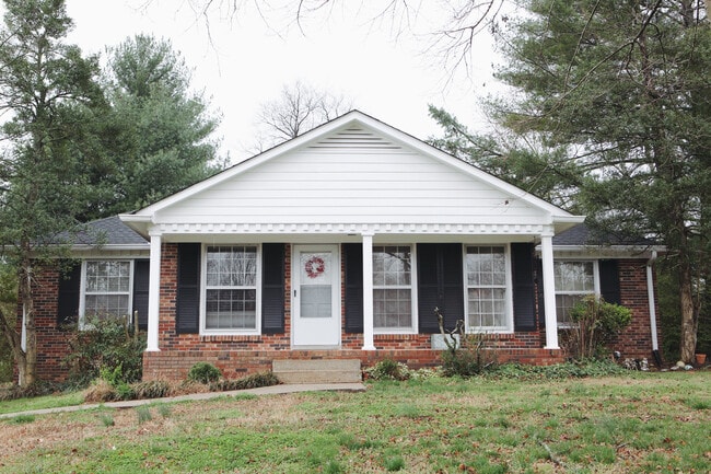 69 Brookwood Ter, Unit A