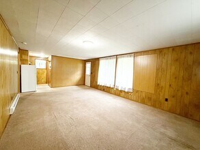 7515 Grahns Ln NE in Bremerton, WA - Building Photo - Building Photo