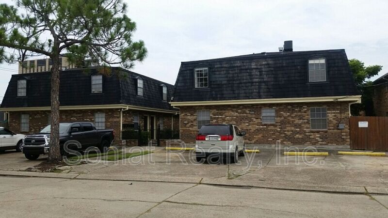 3025 16th St in Metairie, LA - Building Photo