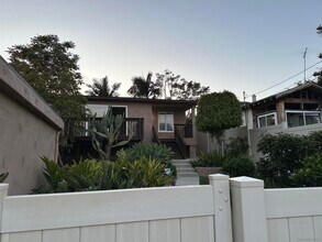 1712 Bervy St in San Diego, CA - Building Photo - Building Photo
